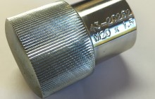 Tie Rod end remover simplifies the removal of rod ends without damage